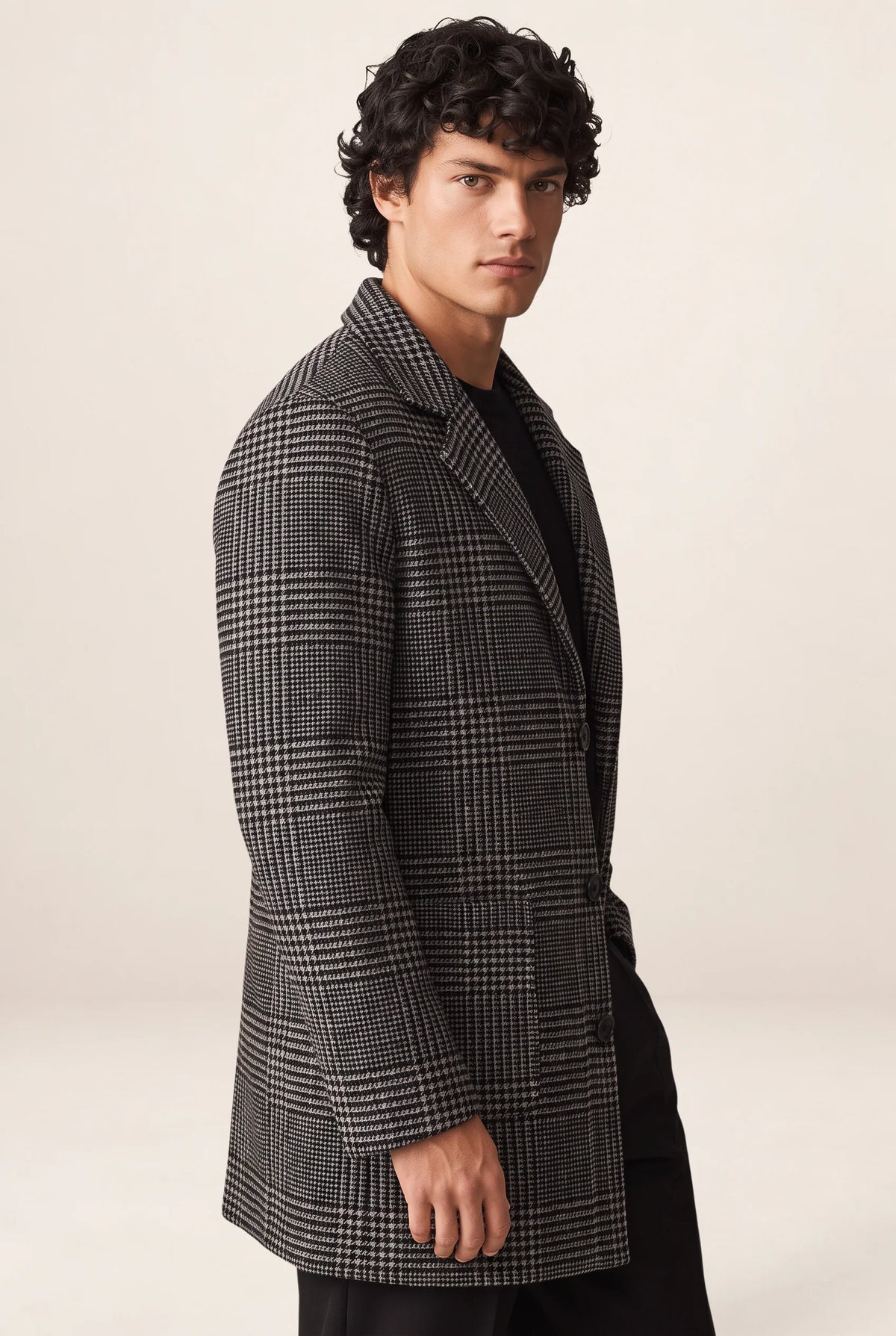 Tailored Men's Overcoat | Checked Design with Notched Lapel | Versatile Layering for Smart Casual Style