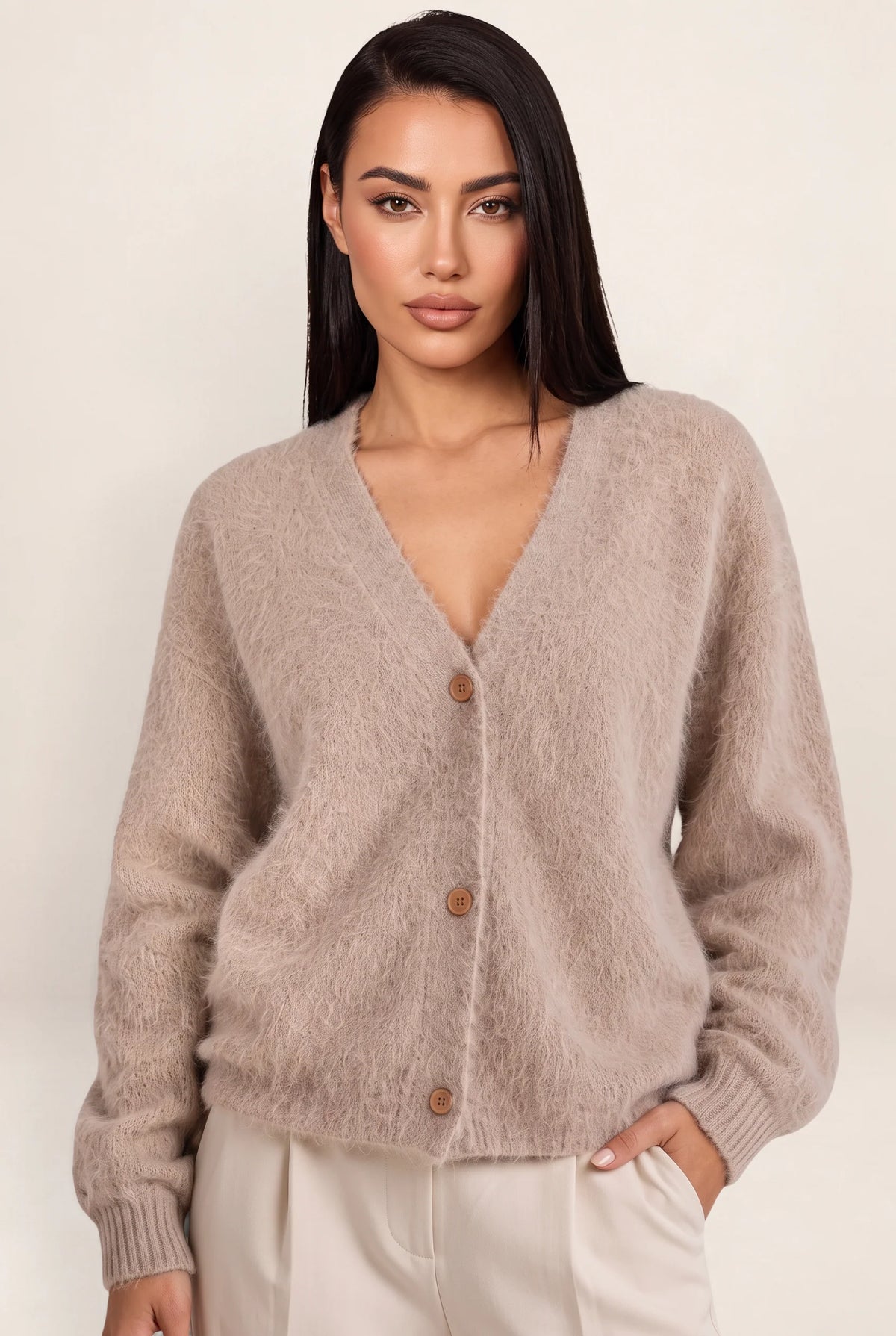 Women's Cardigan with Button Front & V-Neck Design | Versatile Layering Piece for All Seasons