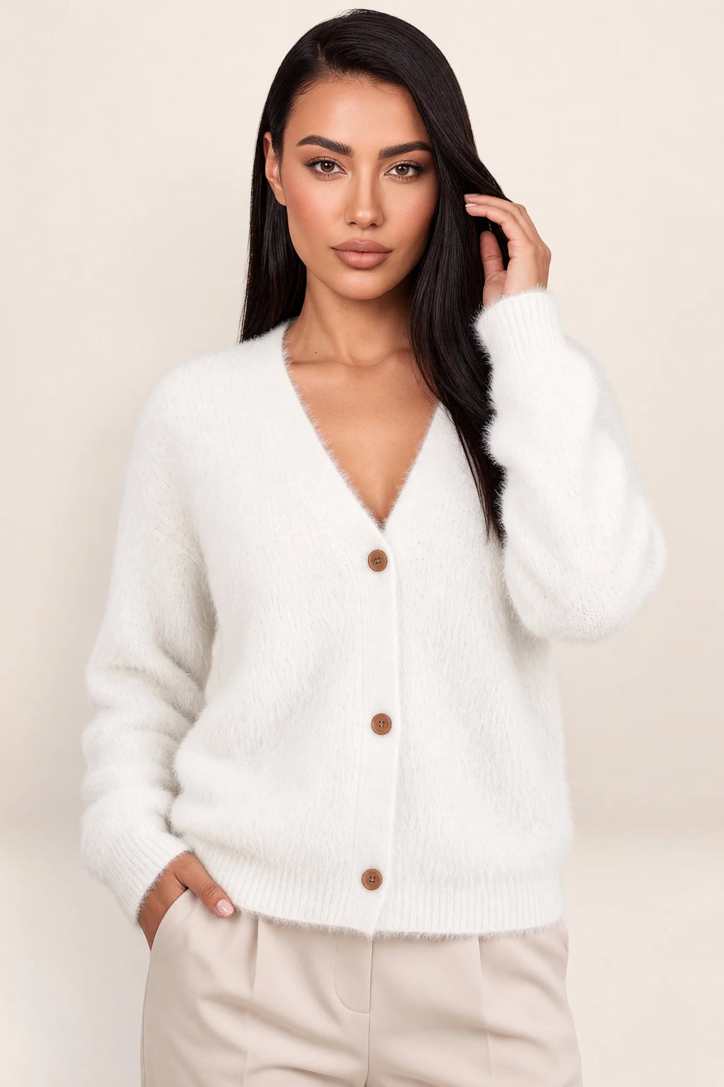 Women's Cardigan with Button Front & V-Neck Design | Versatile Layering Piece for All Seasons