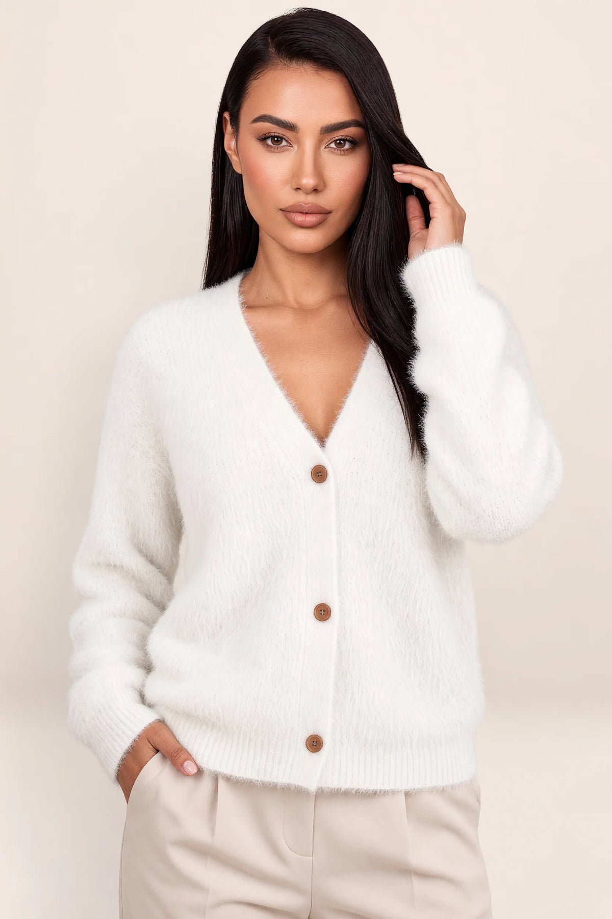 Women's Cardigan with Button Front & V-Neck Design | Versatile Layering Piece for All Seasons