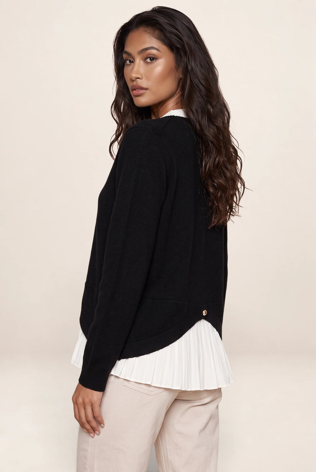 Women’s Layered Knit Cardigan – Button Front Pleated Hem Jumper