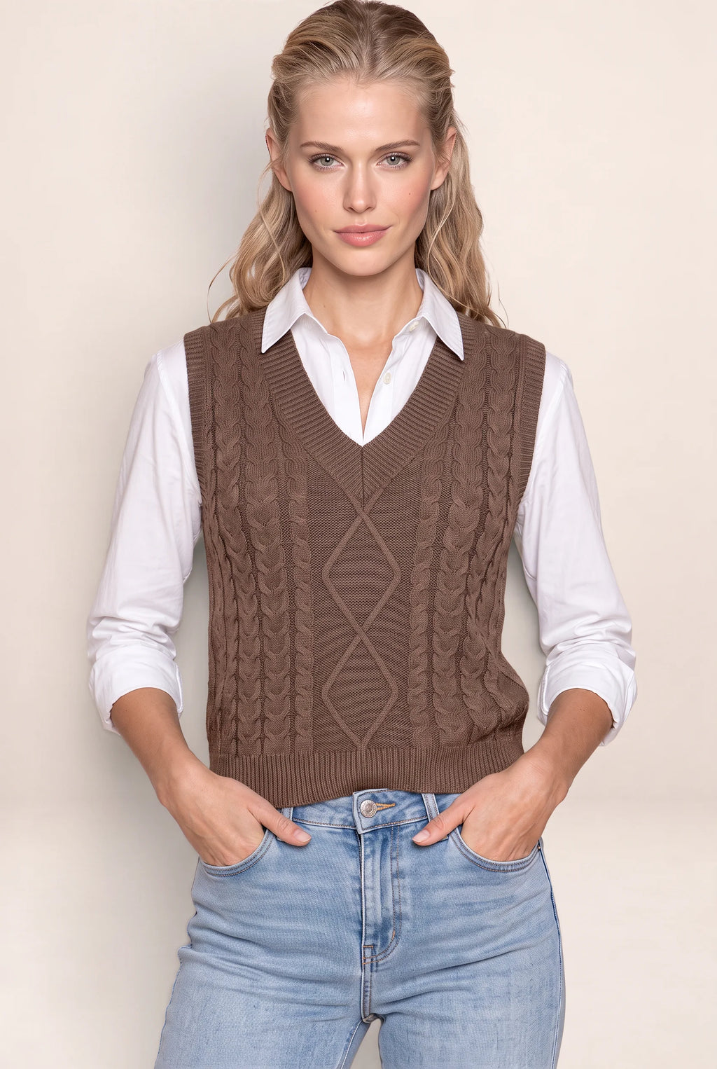 Women's Sleeveless Cable Knit Sweater Vest – V-Neck Knitted Waistcoat
