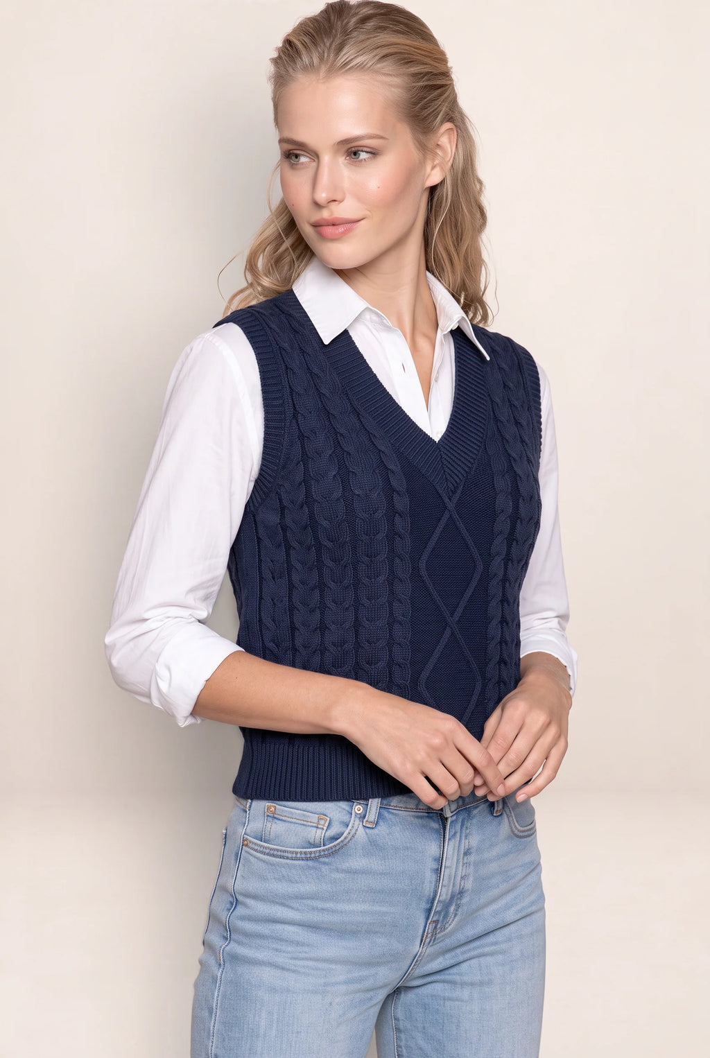 Women's Sleeveless Cable Knit Sweater Vest – V-Neck Knitted Waistcoat