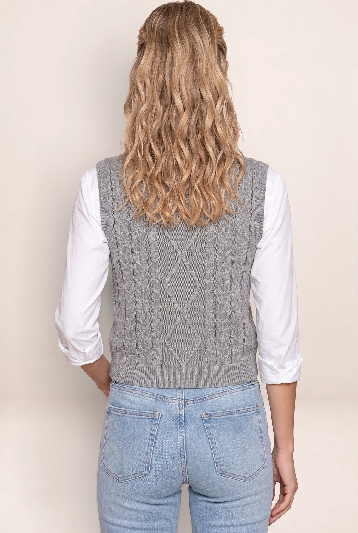 Women's Sleeveless Cable Knit Sweater Vest – V-Neck Knitted Waistcoat
