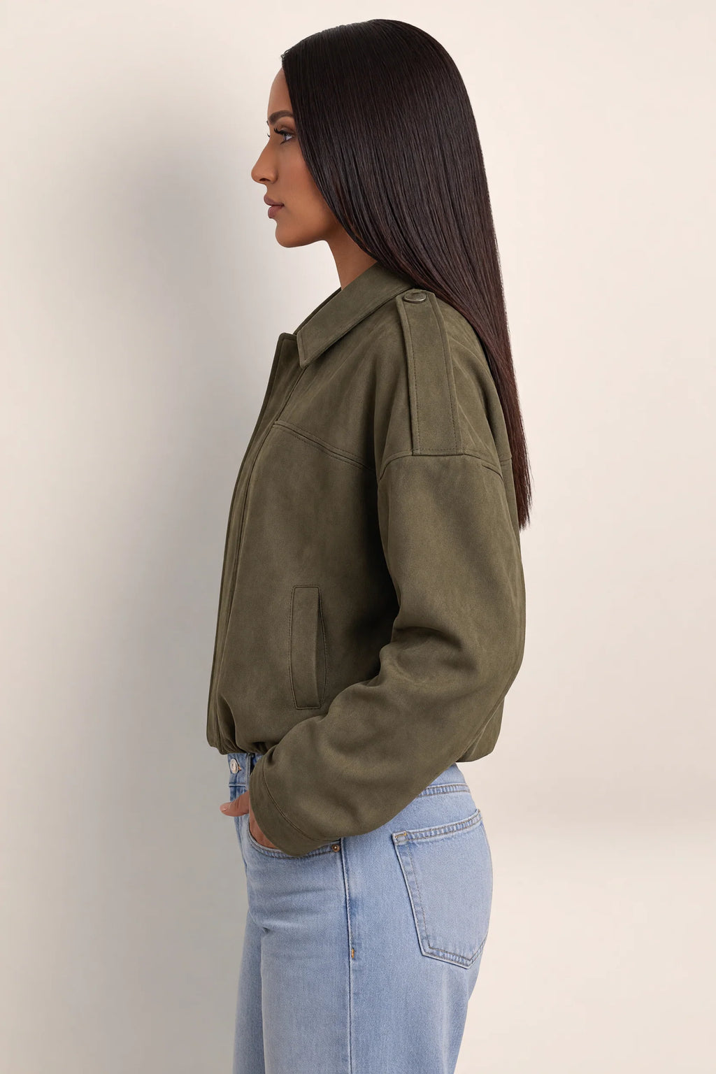 Women's Stylish Suede Look Bomber Jacket with Oversized Fit for Everyday Comfort