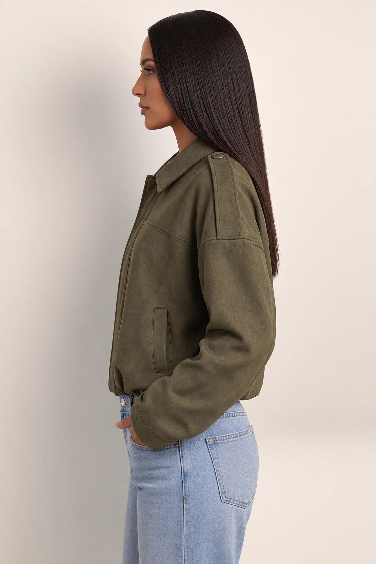 Women's Stylish Suede Look Bomber Jacket with Oversized Fit for Everyday Comfort